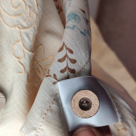 Tommy Bahama XL Silk Hawaiian Shirt Pale Yellow Blue Short Sleeves - Picture 11 of 13